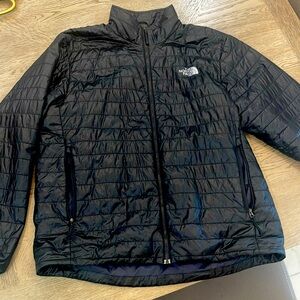 The North face man’s light weight coat